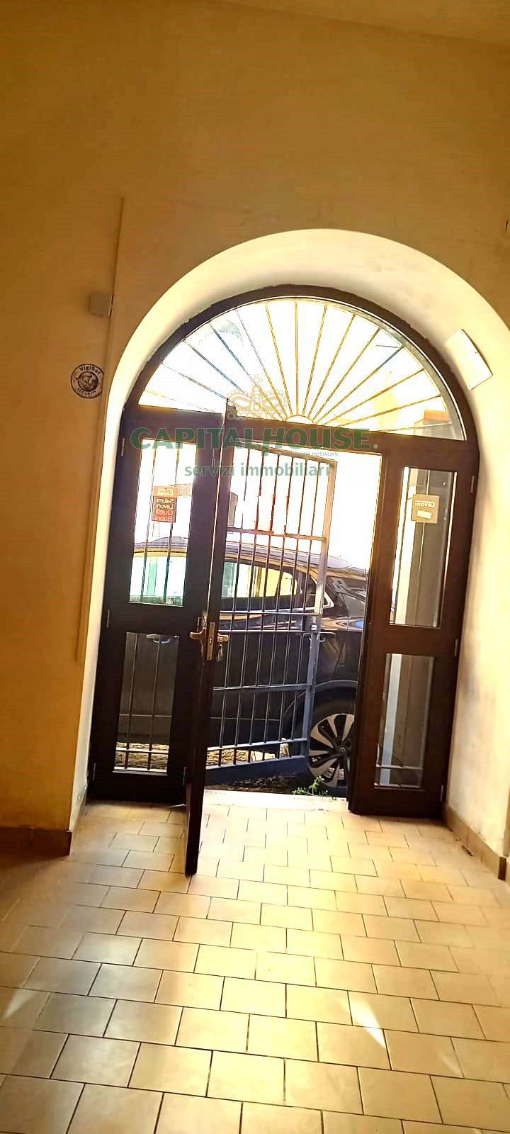 Commerciale in affitto a Capua