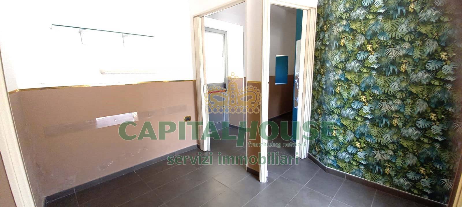 Commerciale in affitto a Capua, Sant'Angelo in Formis