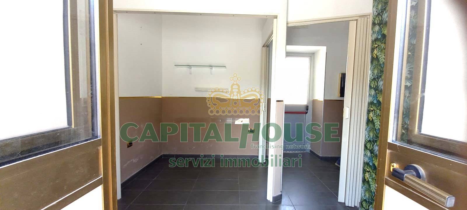 Commerciale in affitto a Capua, Sant'Angelo in Formis