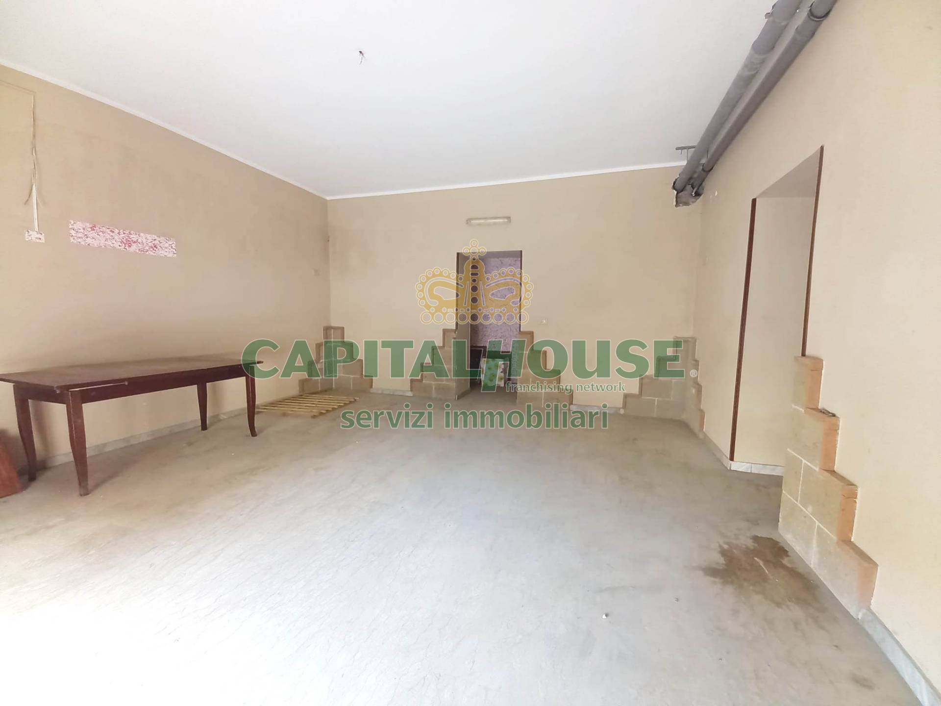 Commerciale in affitto a Capua, Sant'Angelo in Formis