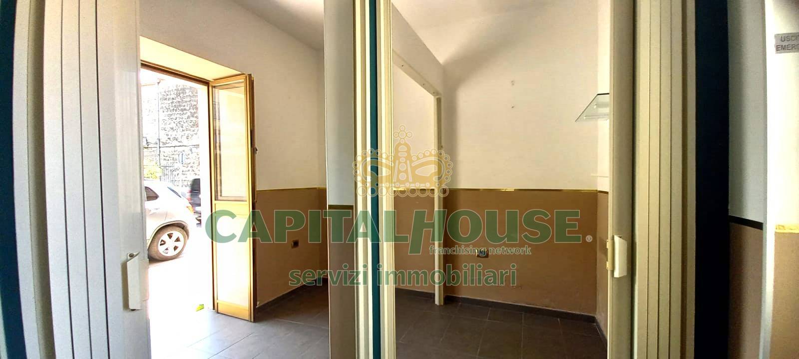 Commerciale in affitto a Capua, Sant'Angelo in Formis