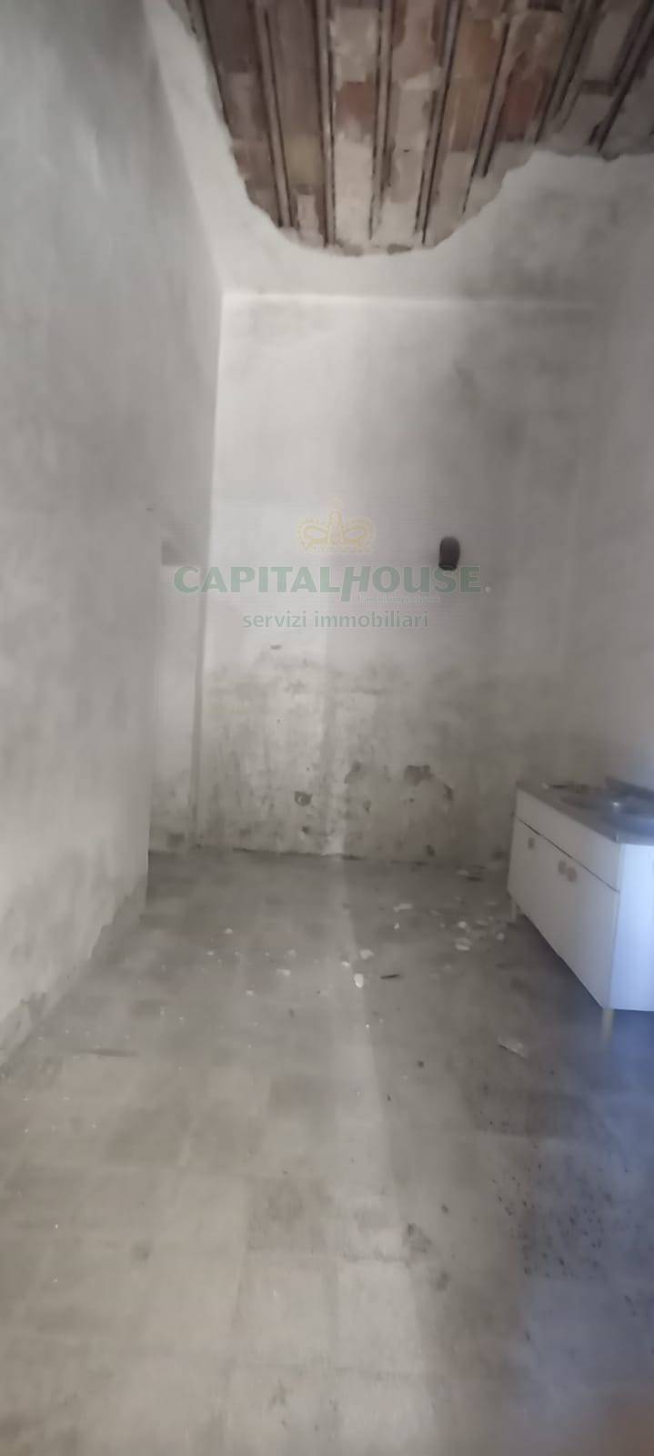Deposito in affitto a Santa Maria Capua Vetere, Zona nuova