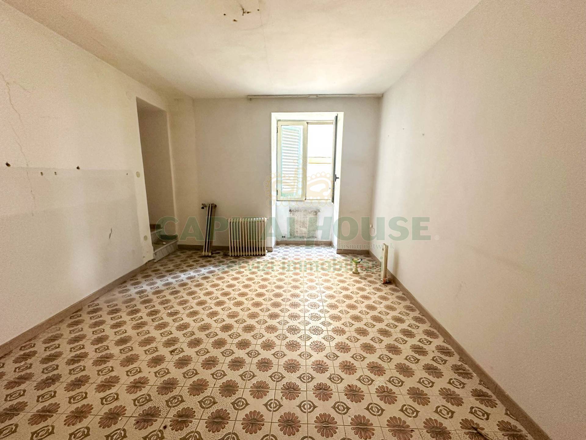 S.Indipendente in vendita a Capua