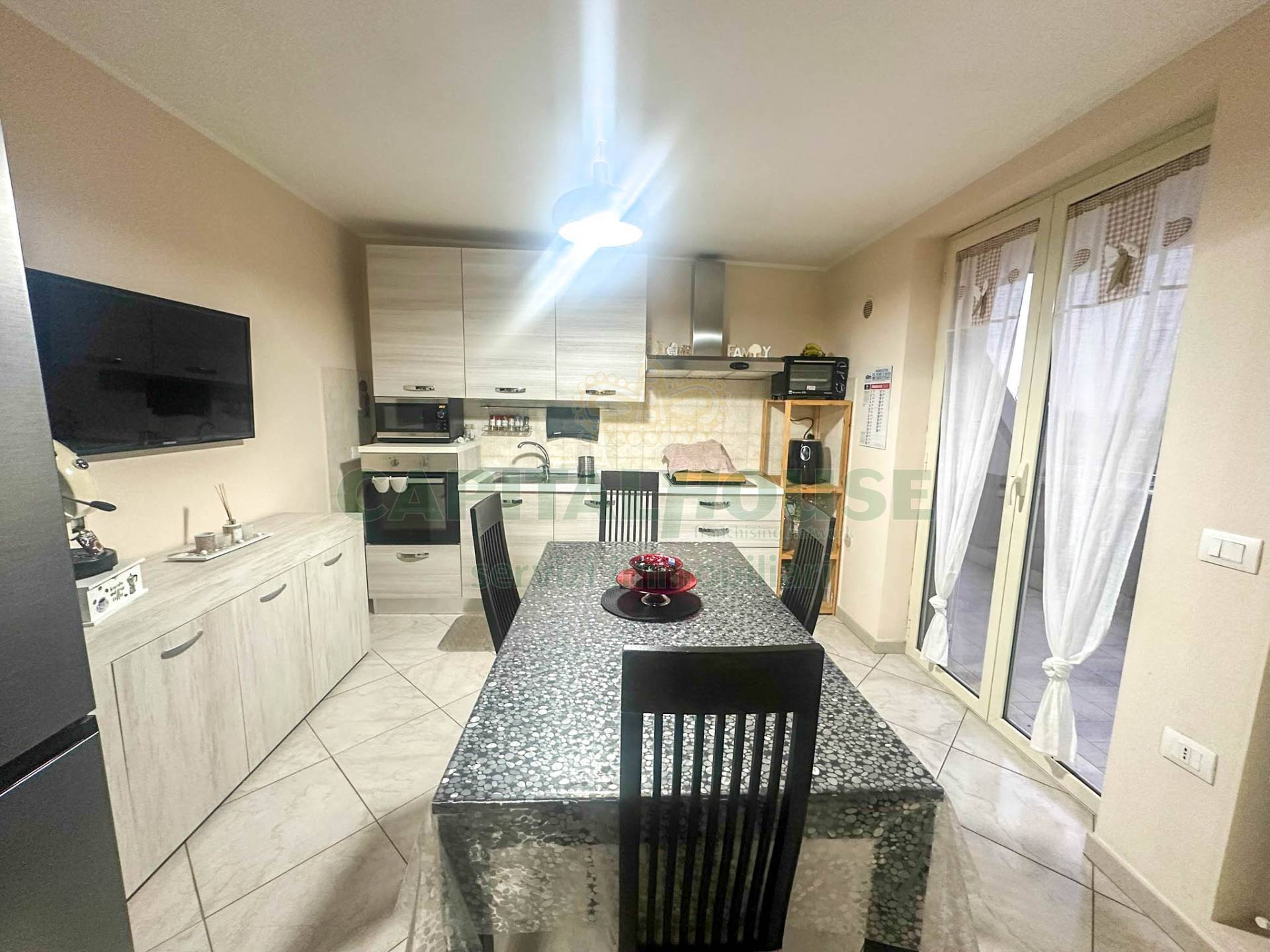 Appartamento in vendita a San Prisco, Zona Stadio