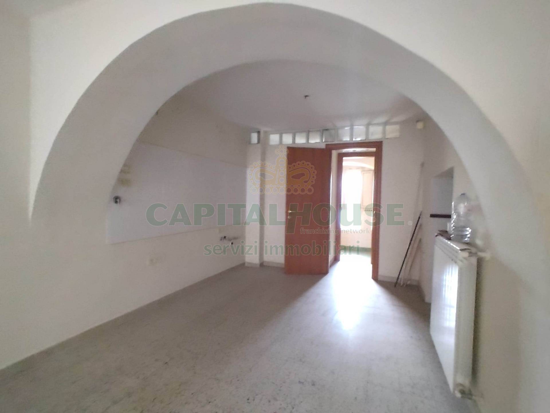 Appartamento in corte in affitto a Santa Maria Capua Vetere, Zona Stazione