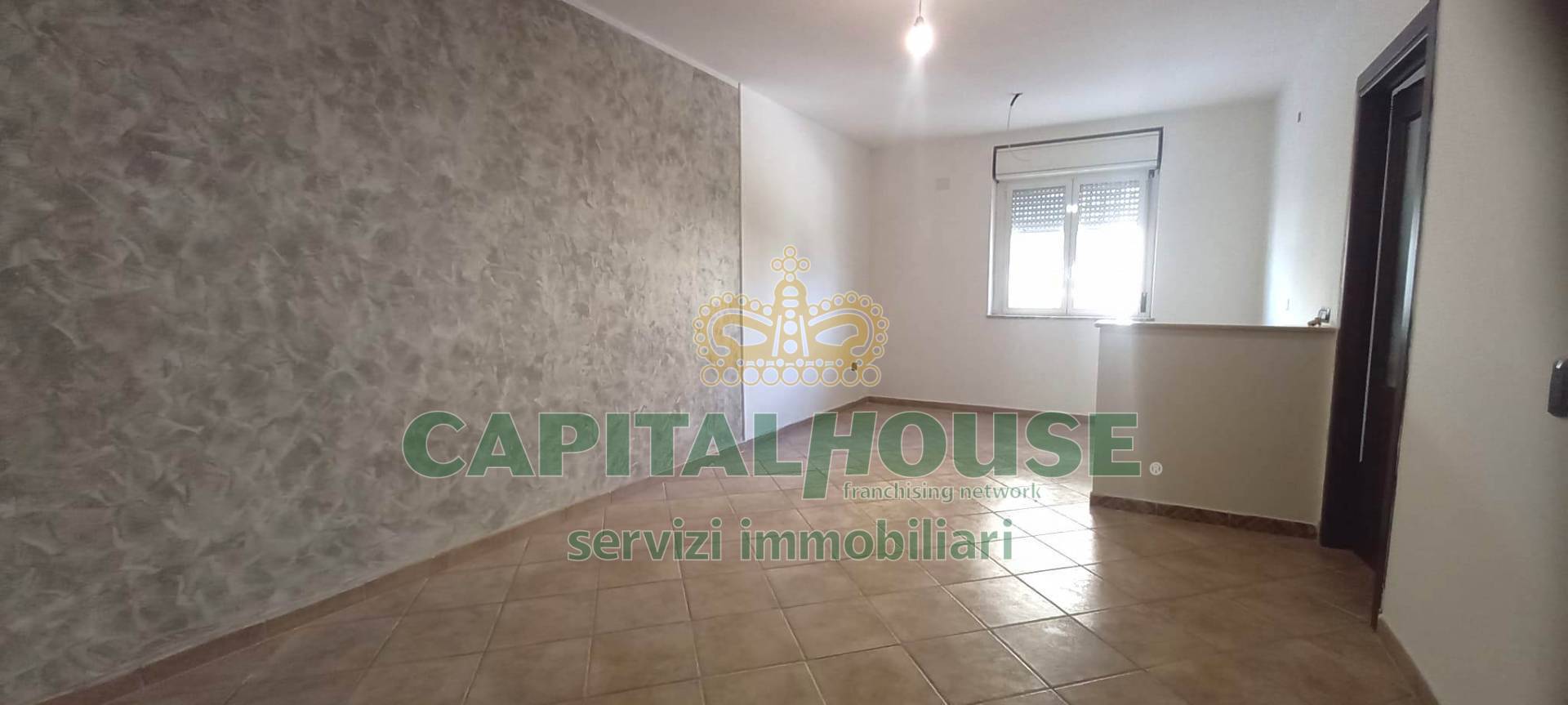 Appartamento in affitto a San Prisco, Zona Piscina