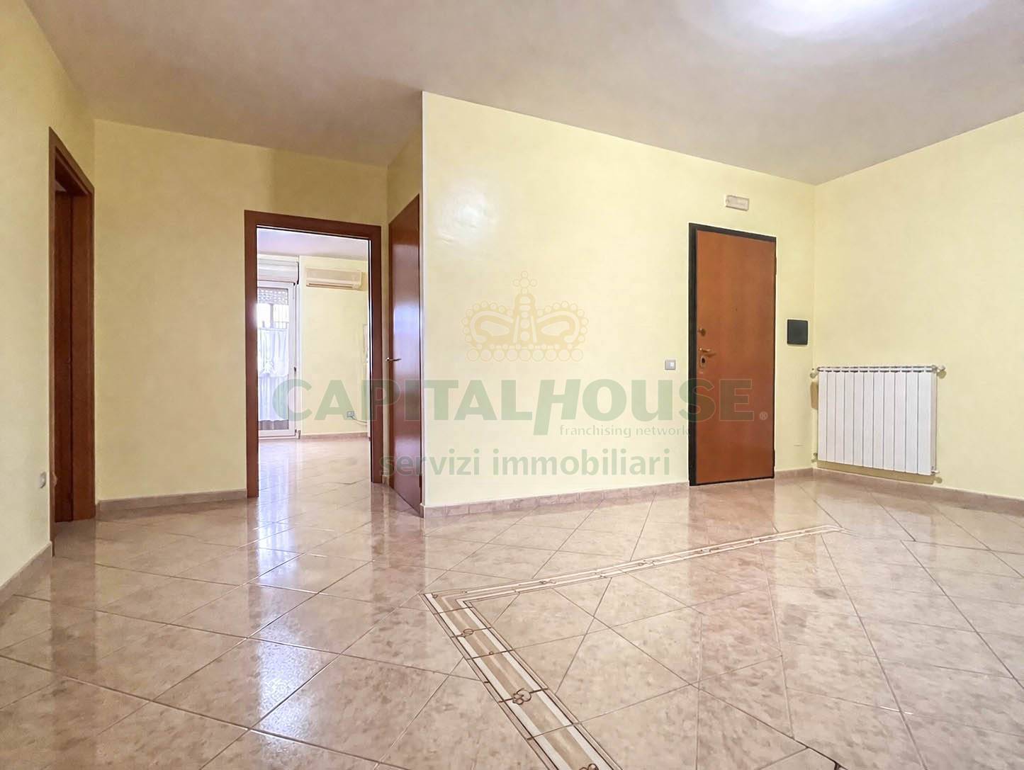 Appartamento in vendita a San Prisco, Zona Via Stellato