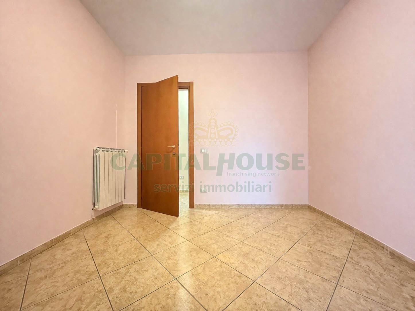 Appartamento in vendita a San Prisco, Zona Via Stellato