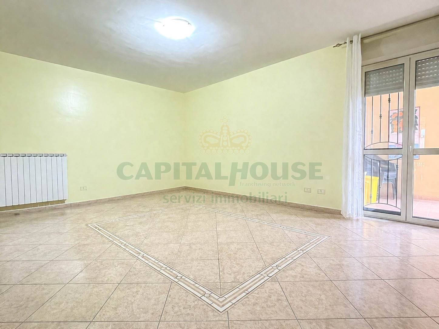 Appartamento in vendita a San Prisco, Zona Via Stellato