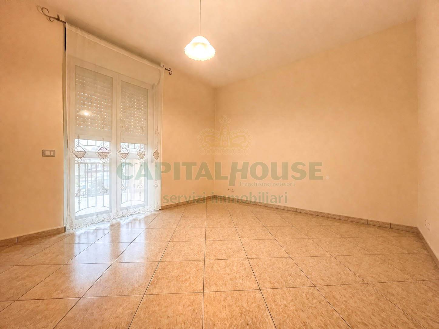 Appartamento in vendita a San Prisco, Zona Via Stellato