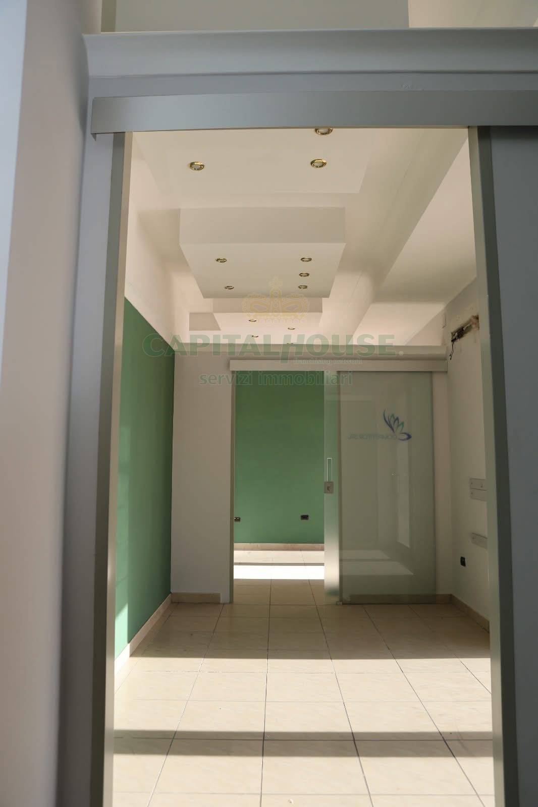 Ufficio in affitto a Santa Maria Capua Vetere, Zona Tribunale