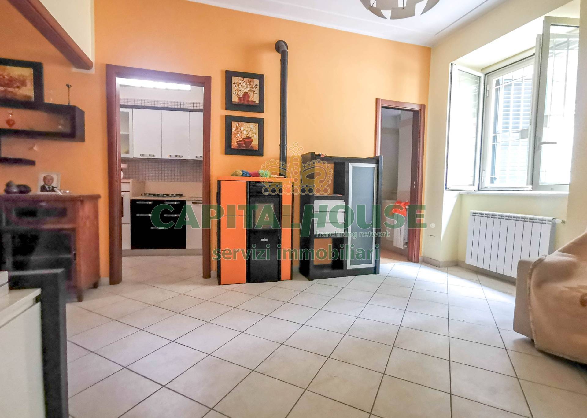 Appartamento in corte in vendita a San Prisco, Zona Centrale