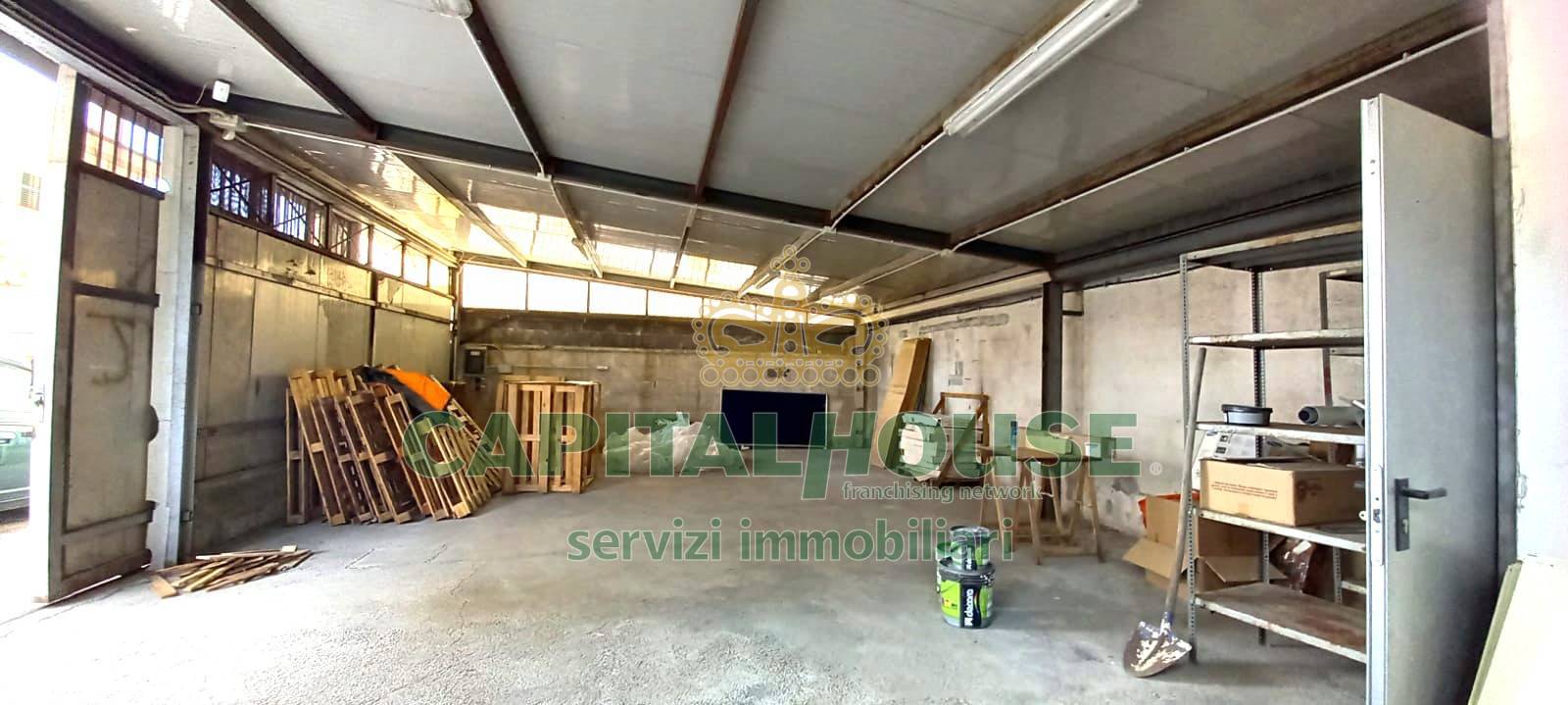 Magazzino in affitto a San Prisco, Zona Piscina