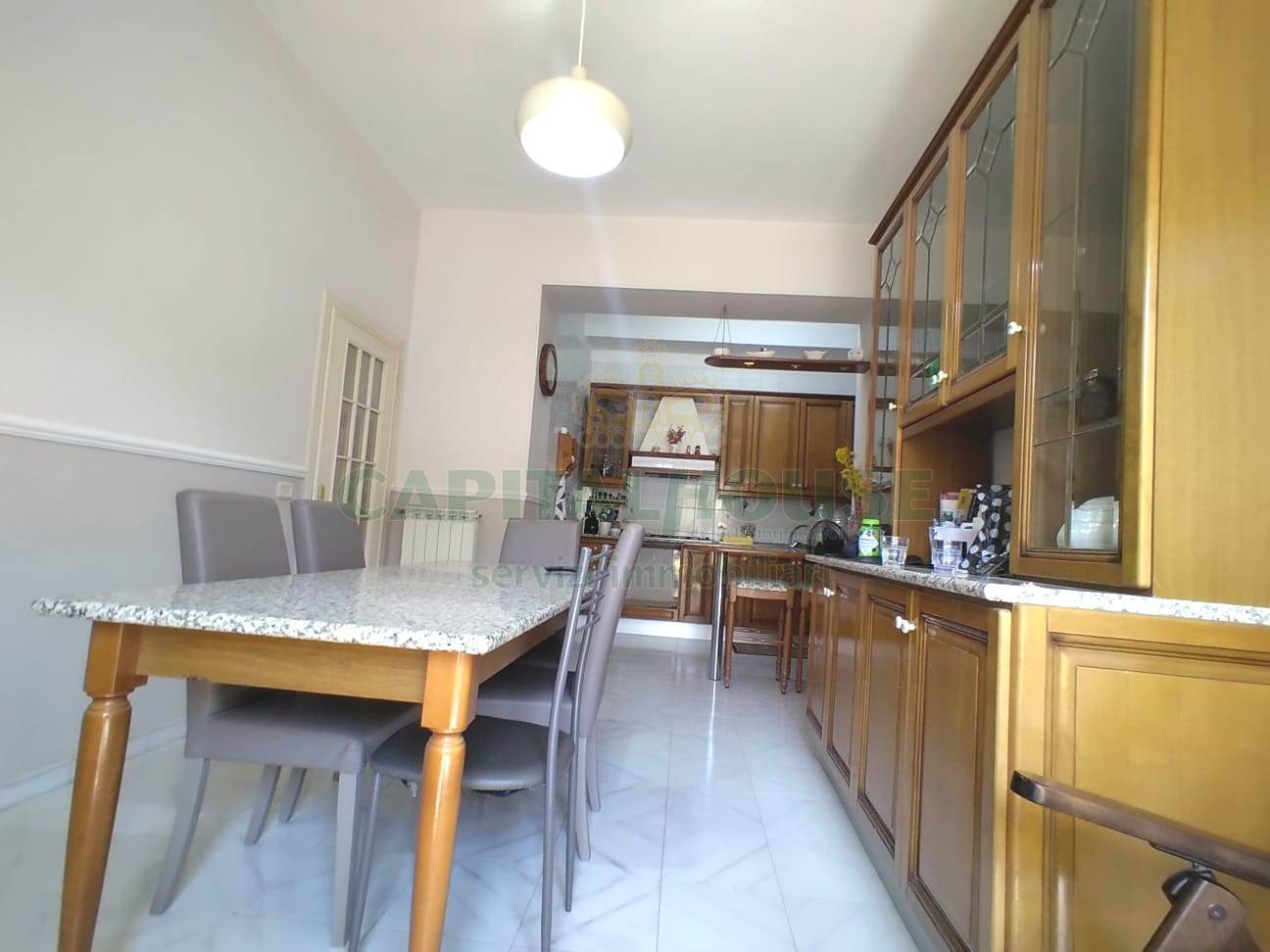 Appartamento in corte in affitto a San Prisco, Zona Centrale