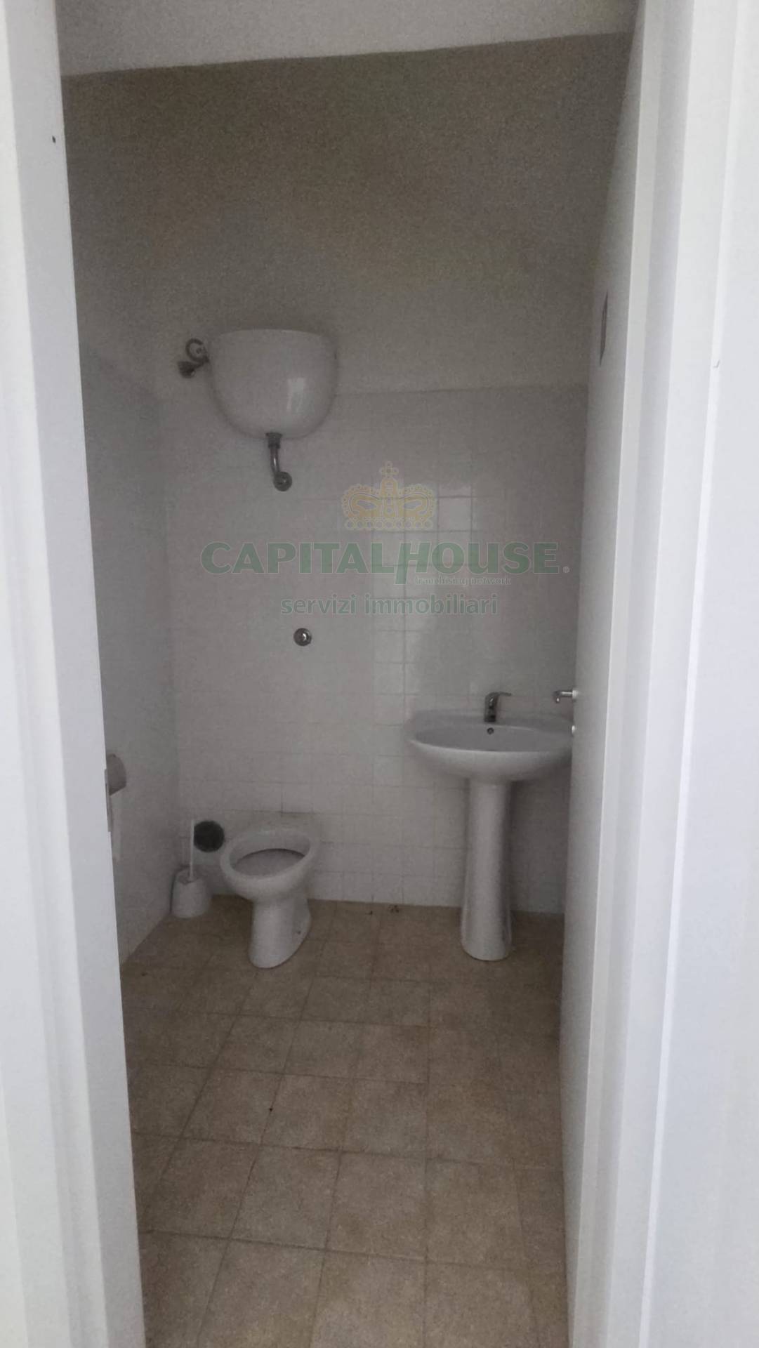 Commerciale in affitto a Camposano