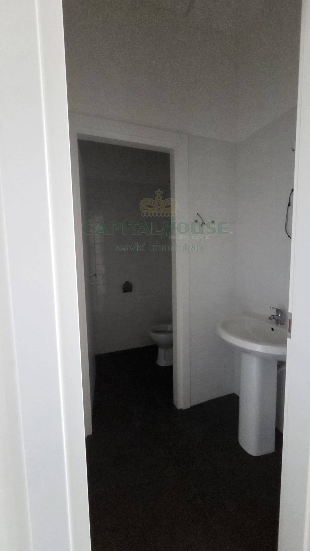 Commerciale in affitto a Camposano