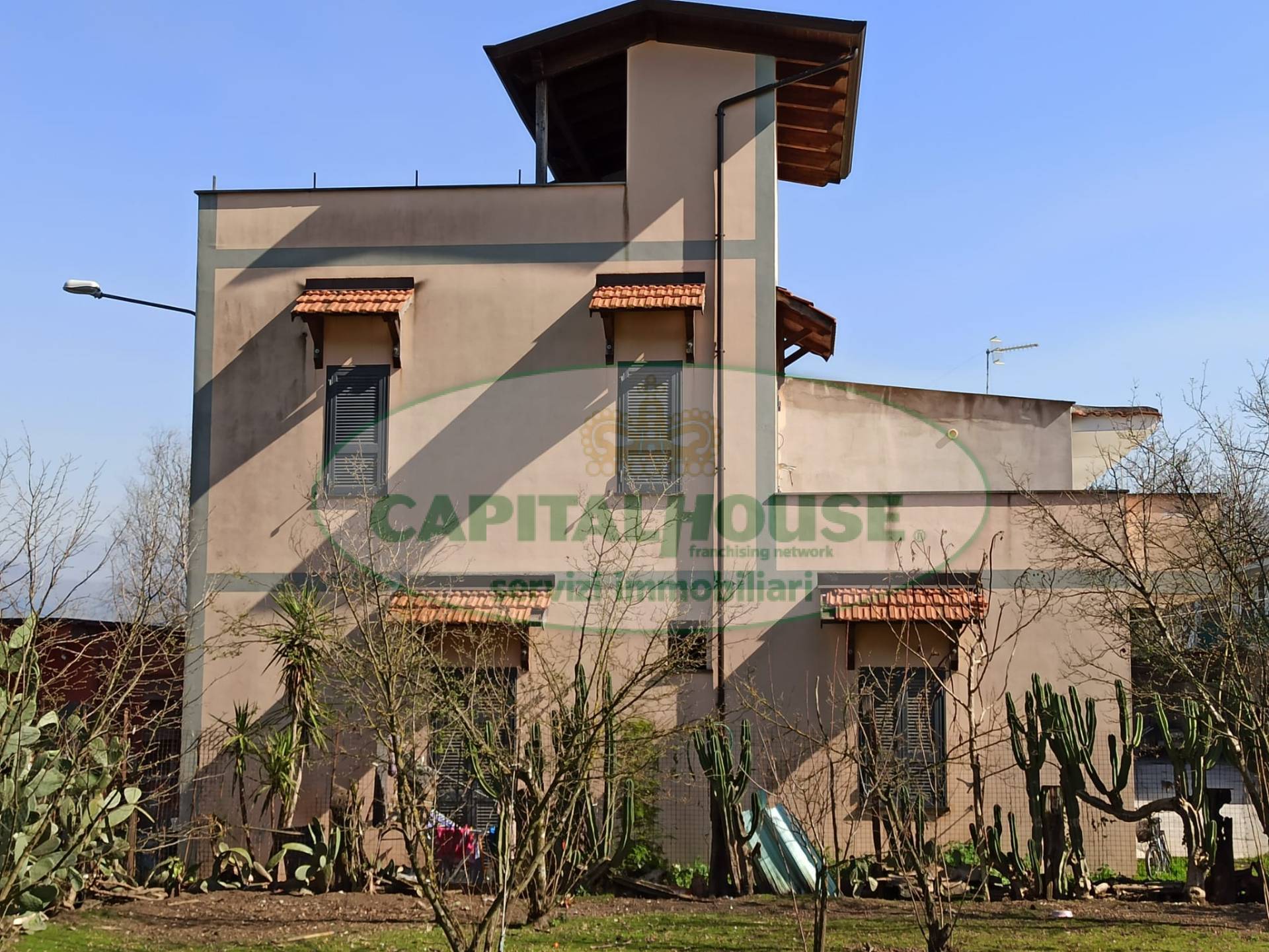 Casa indipendente con terrazzo a San Gennaro Vesuviano