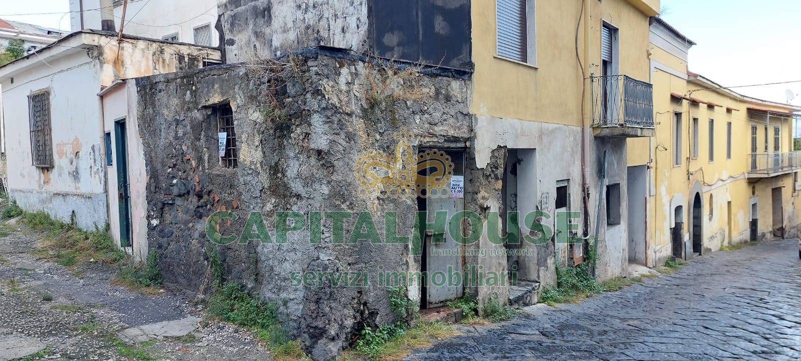 Box o garage in vendita a Ottaviano