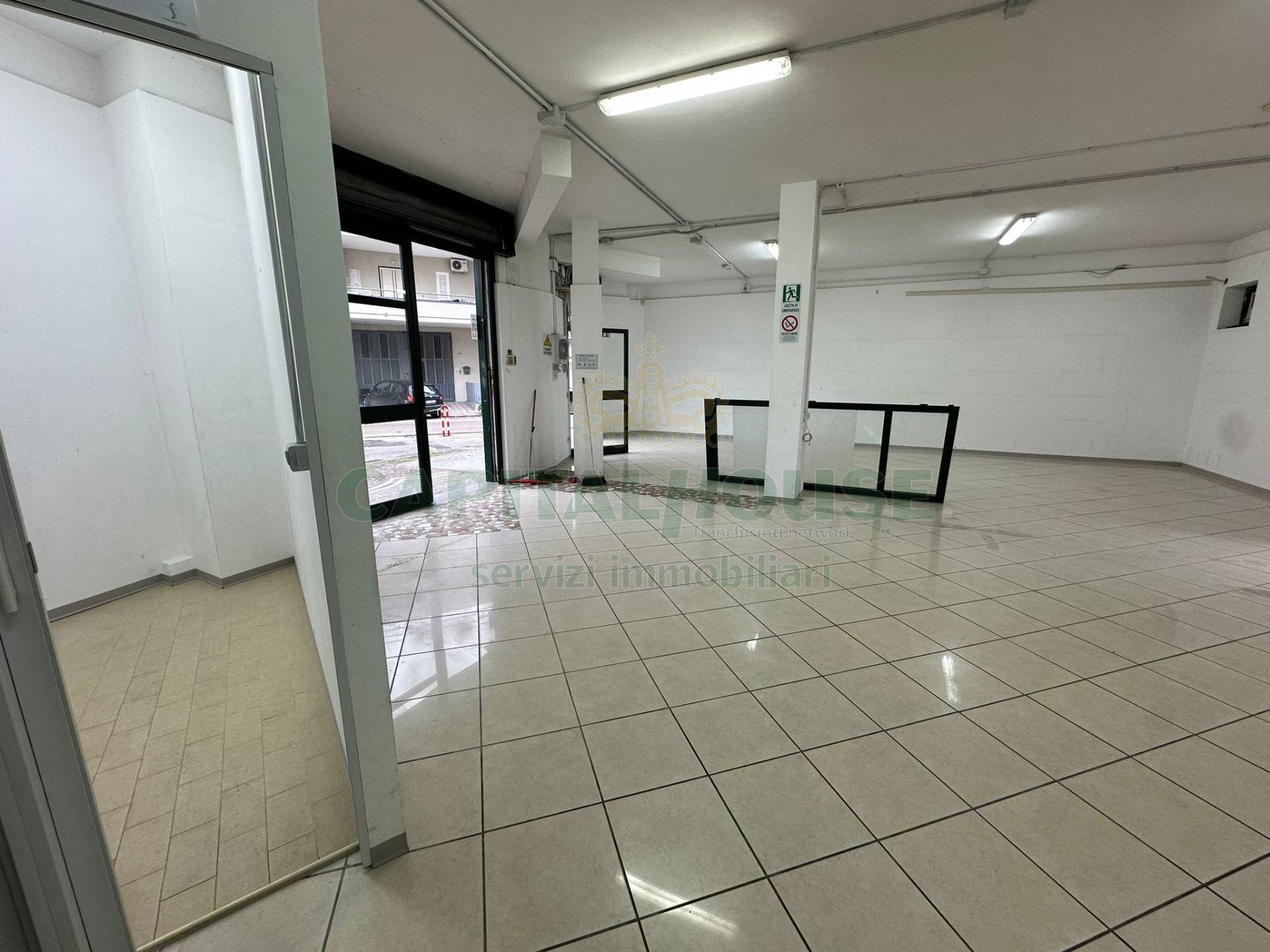 Commerciale in vendita a Poggiomarino