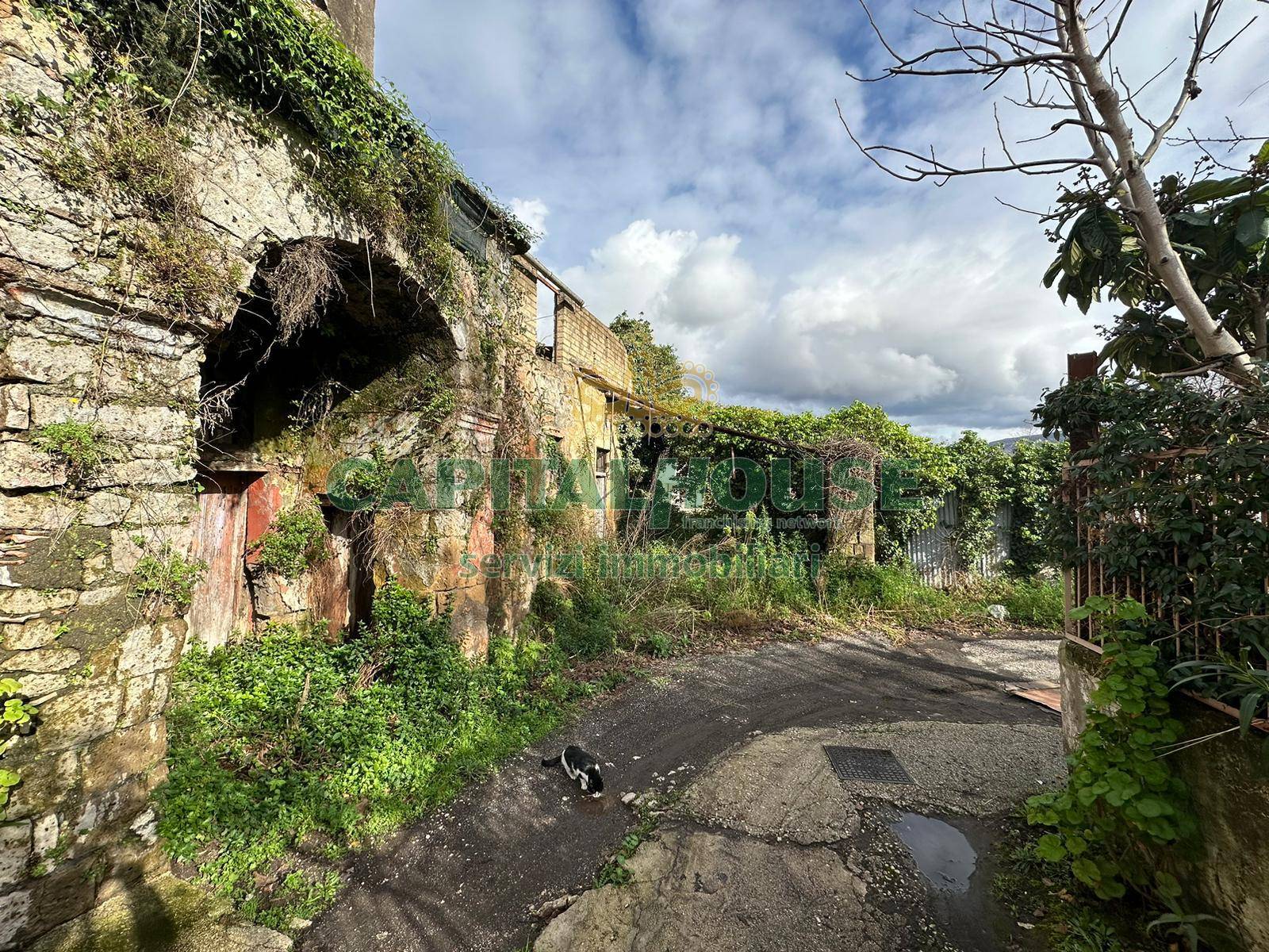 Rudere in vendita a San Gennaro Vesuviano