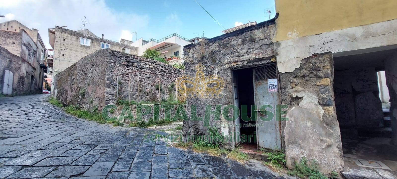 Box o garage in vendita a Ottaviano