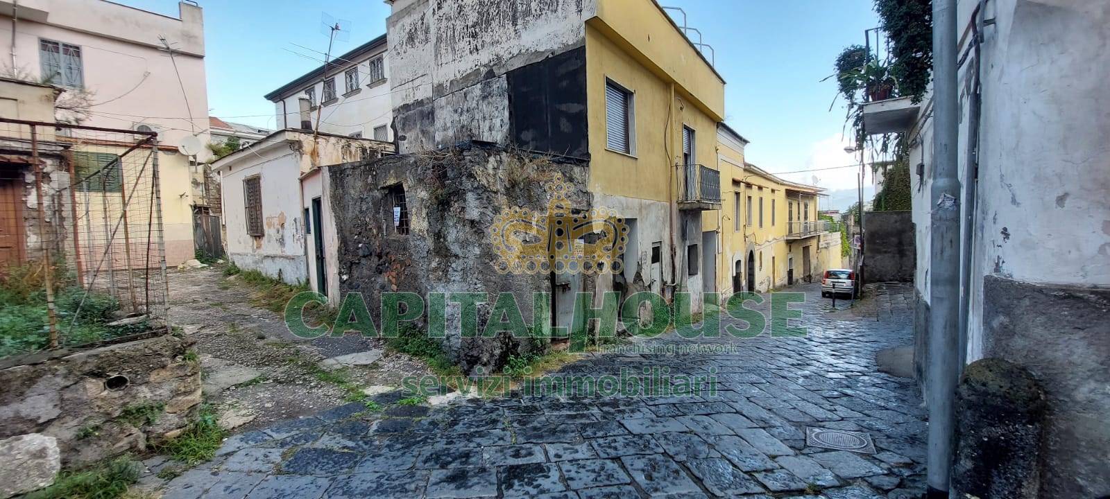 Box o garage in vendita a Ottaviano