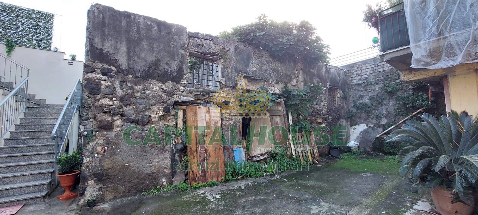 Box o garage in vendita a Ottaviano