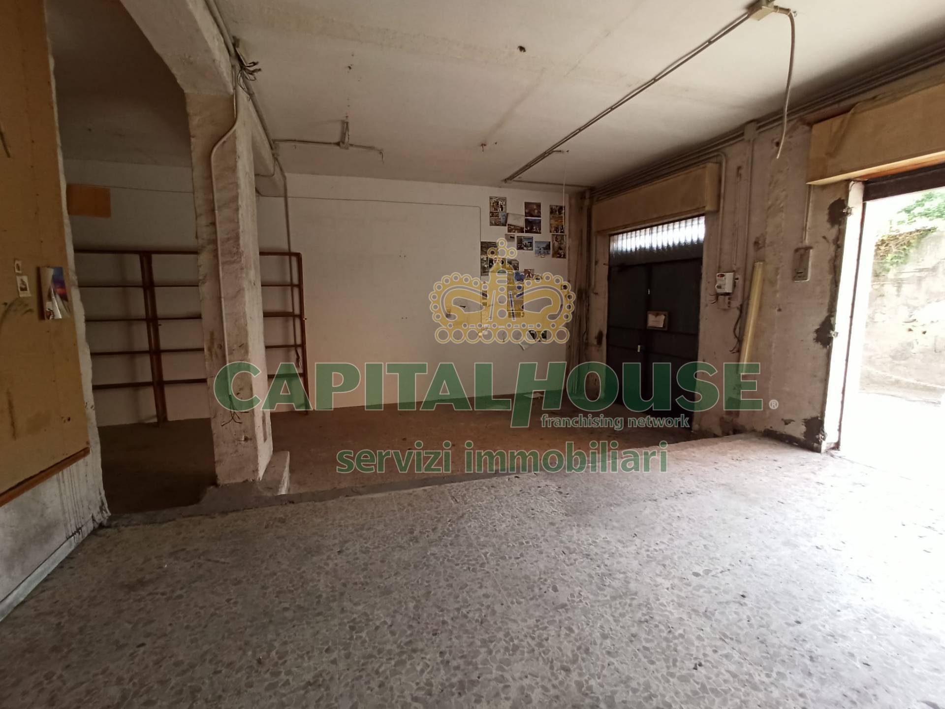 Commerciale in vendita a San Giorgio a Cremano