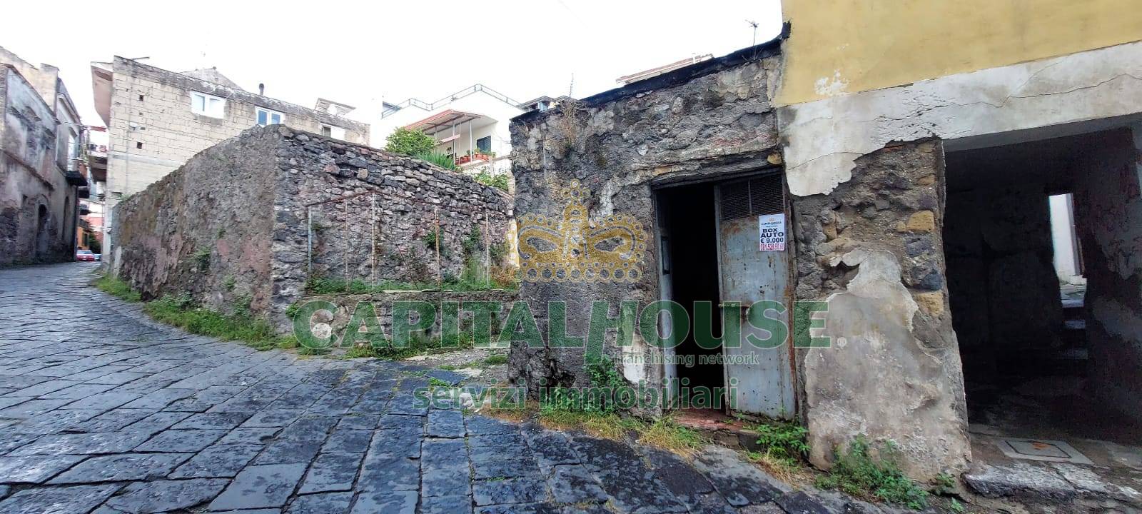 Box o garage in vendita a Ottaviano
