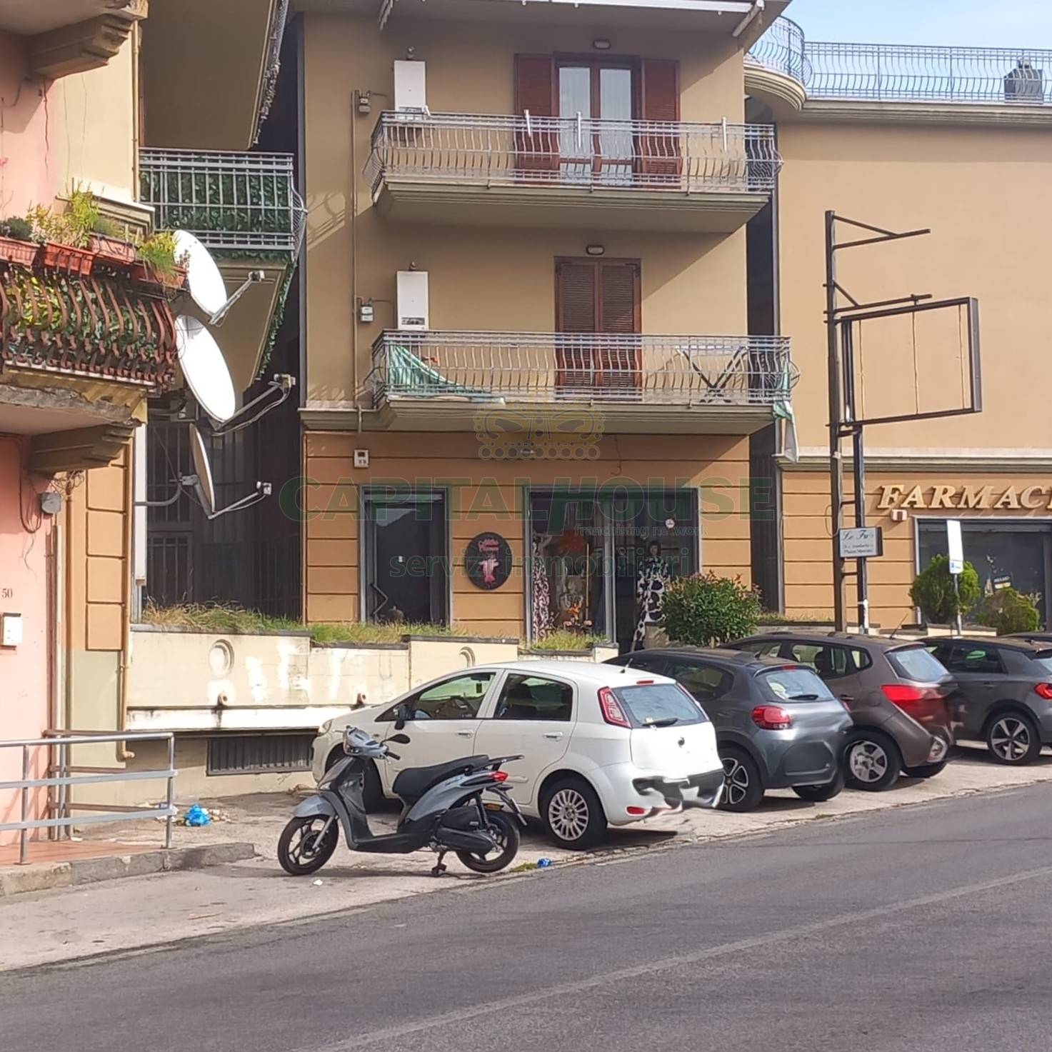 Commerciale in vendita a Sirignano