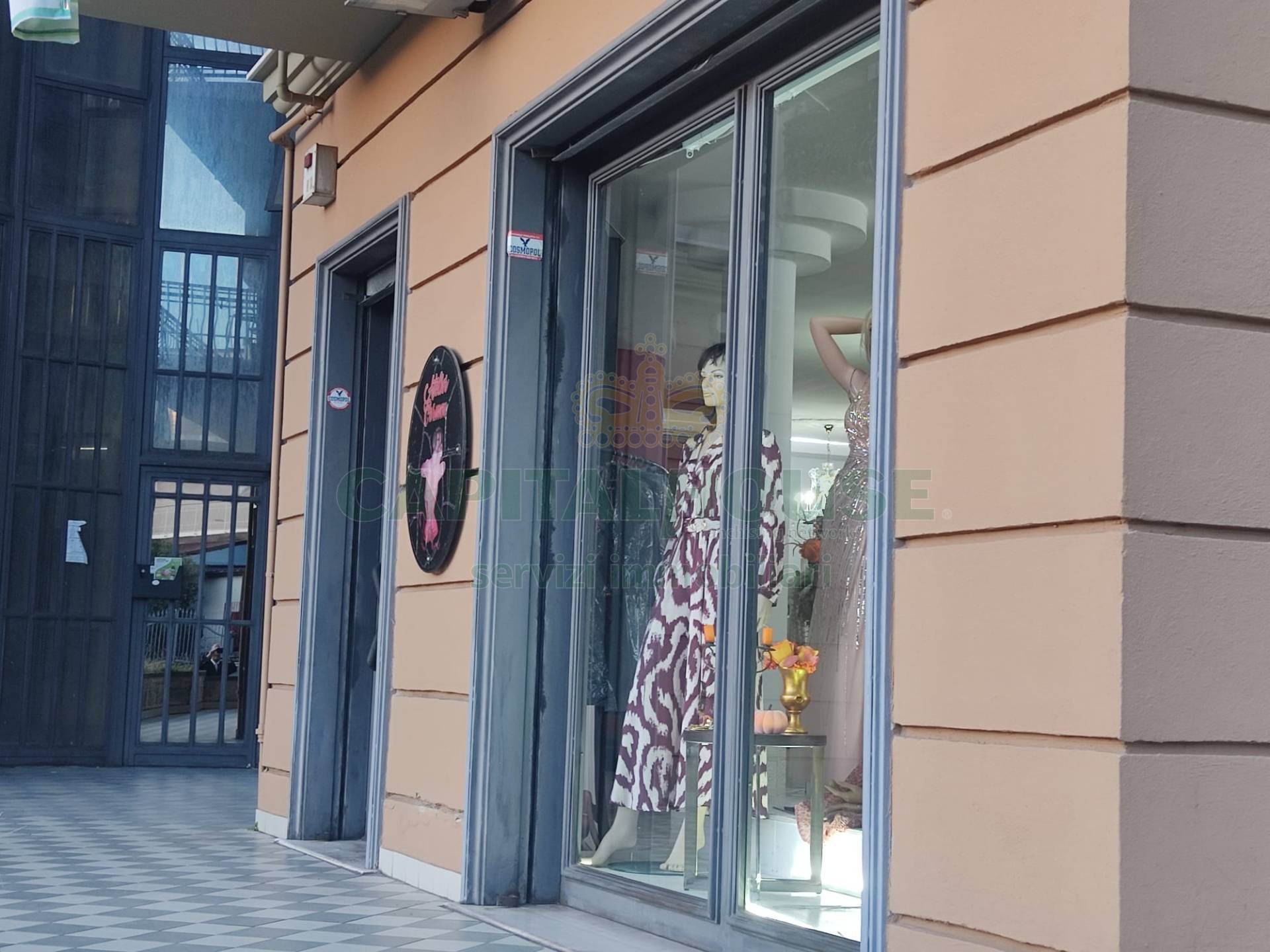 Commerciale in vendita a Sirignano