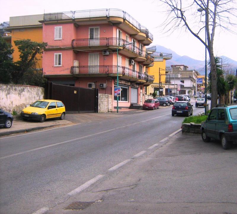 Commerciale in vendita a Sirignano