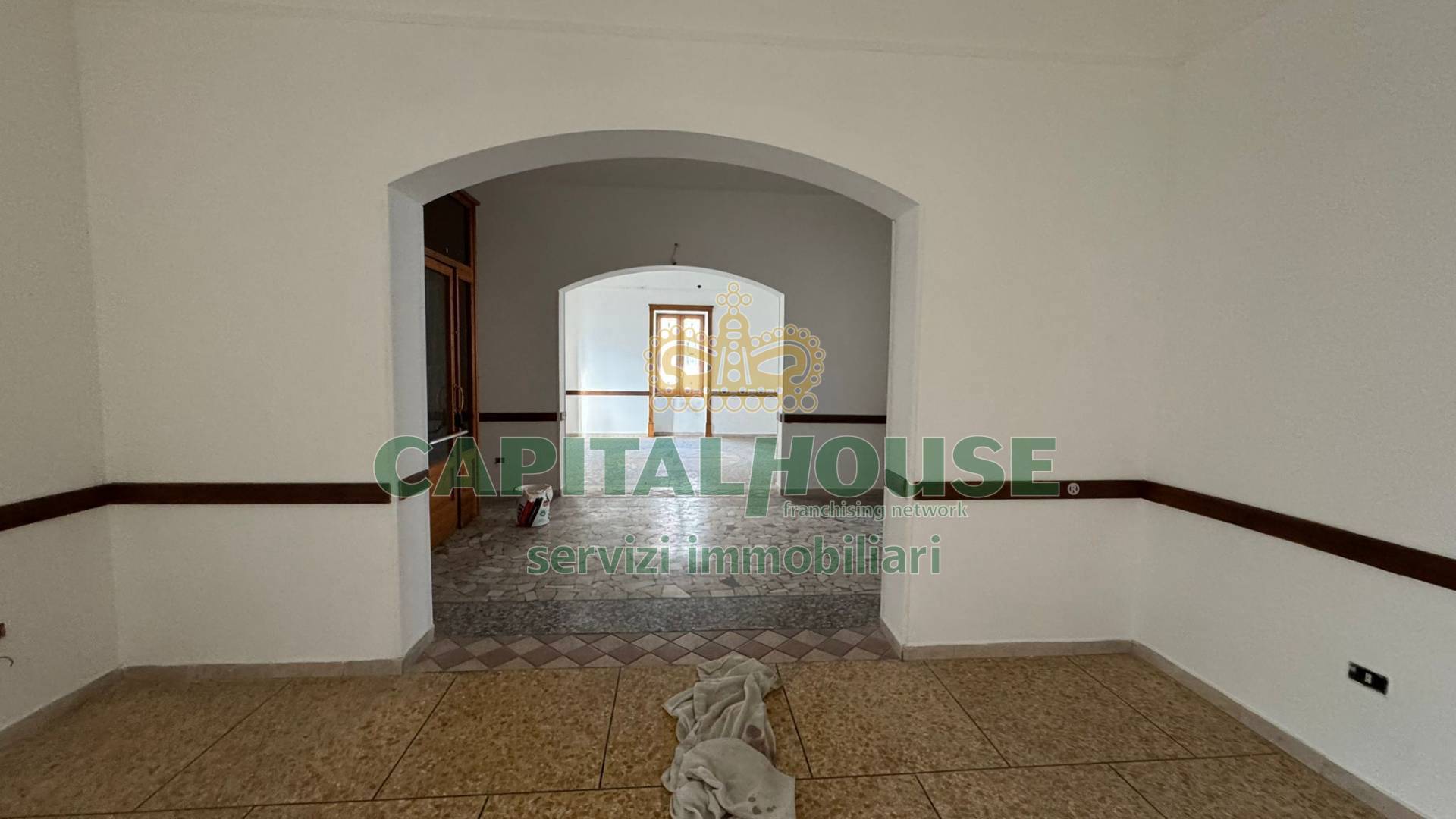 Commerciale in vendita a Mugnano del Cardinale