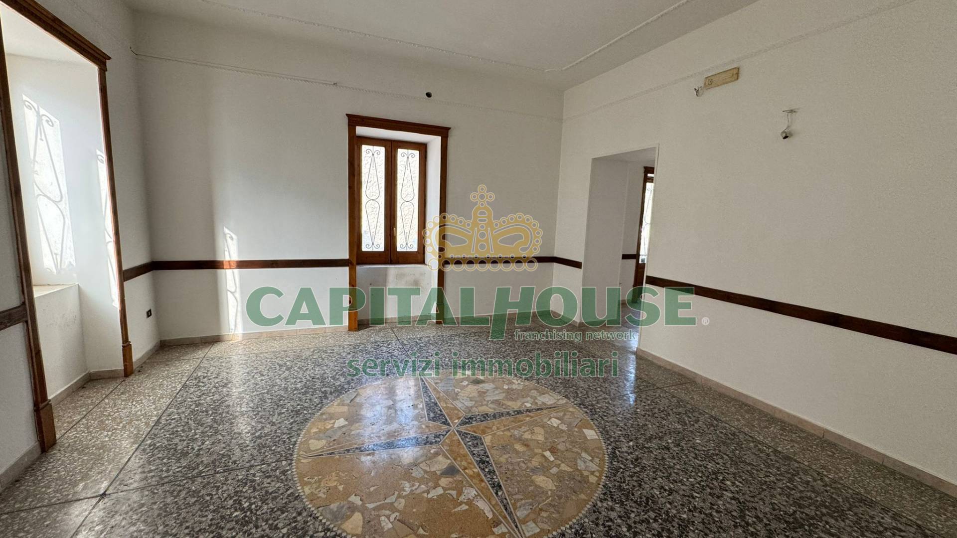 Commerciale in vendita a Mugnano del Cardinale