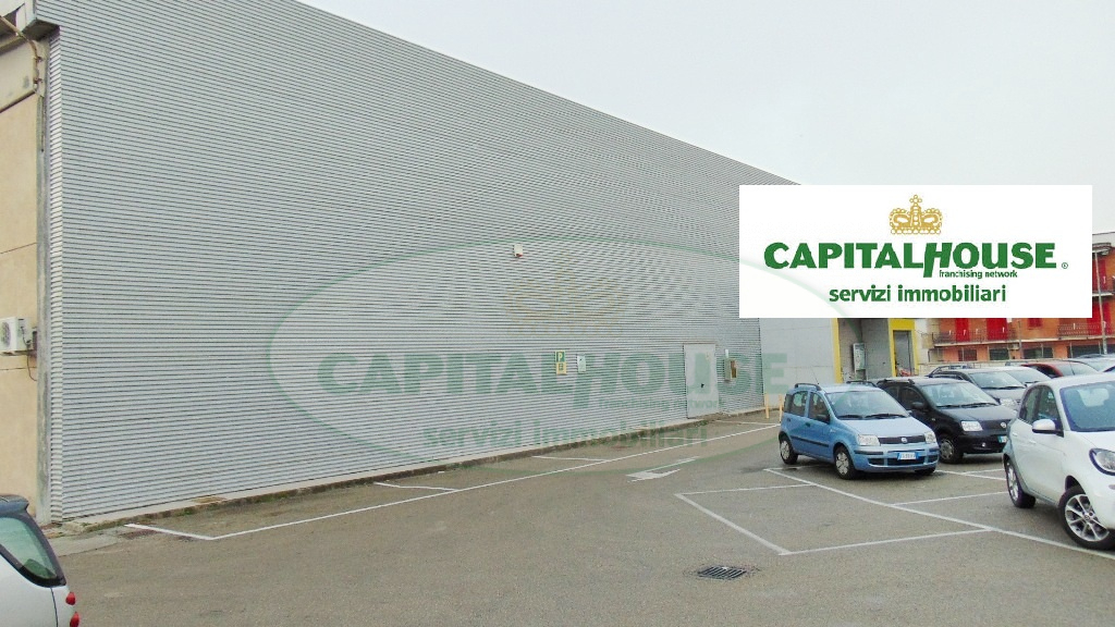 Commerciale in vendita a Mugnano del Cardinale