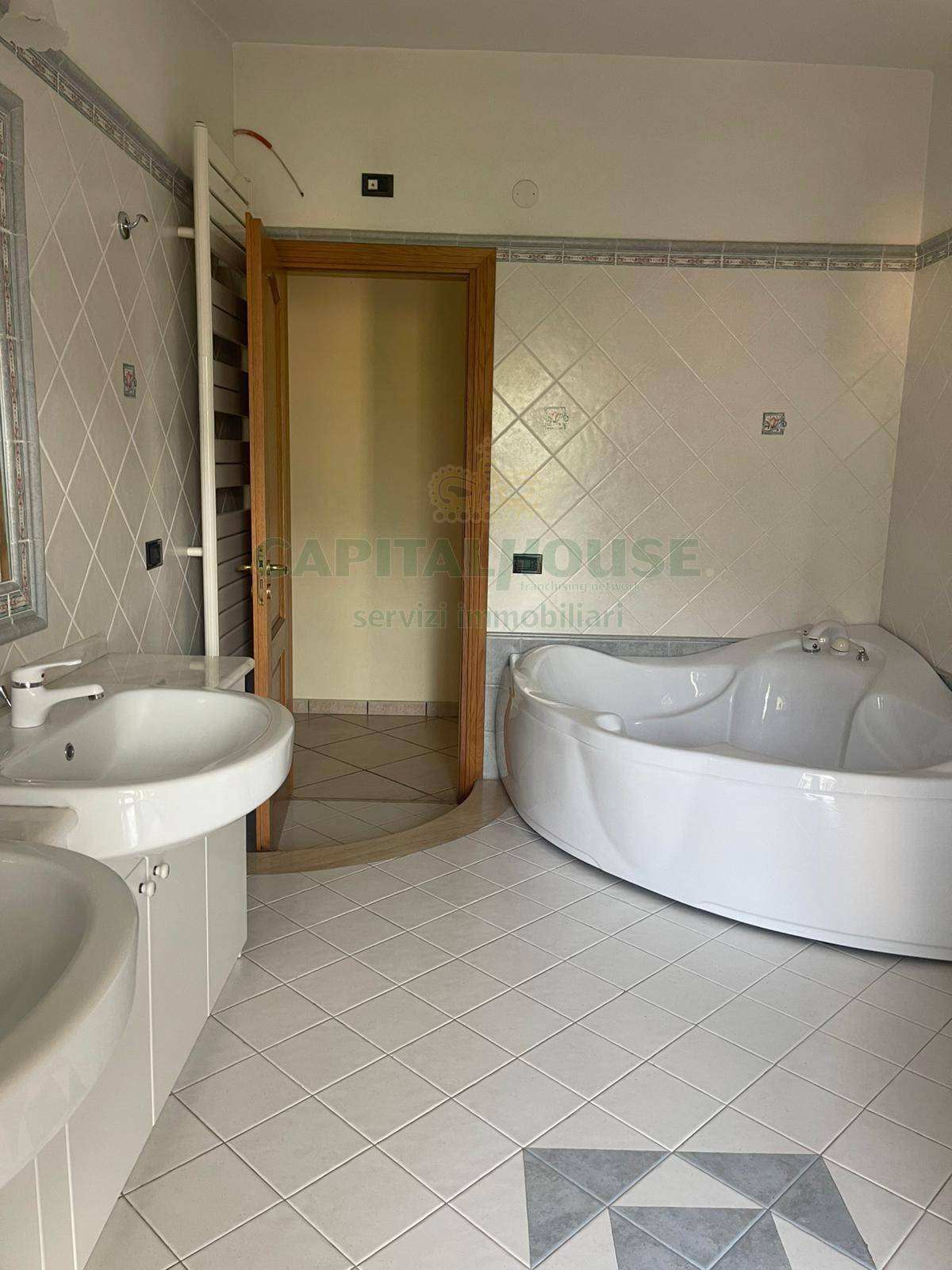 Appartamento in affitto a Sperone