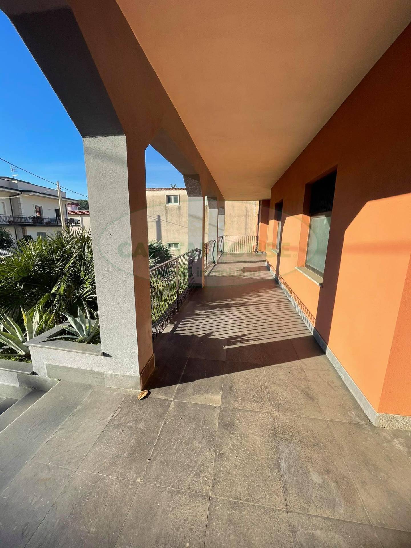 Commerciale in affitto a Avella