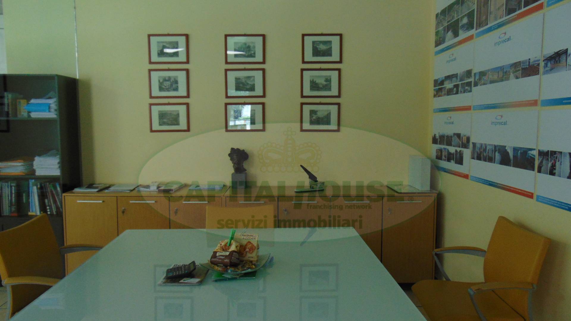 Commerciale in affitto a Sirignano