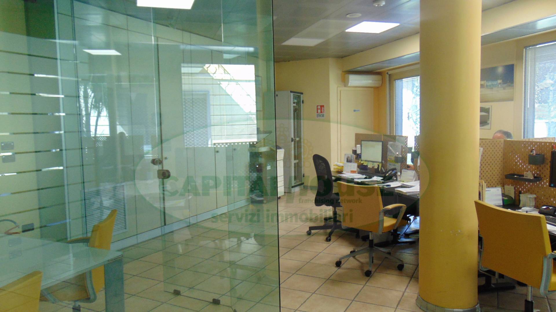 Commerciale in affitto a Sirignano