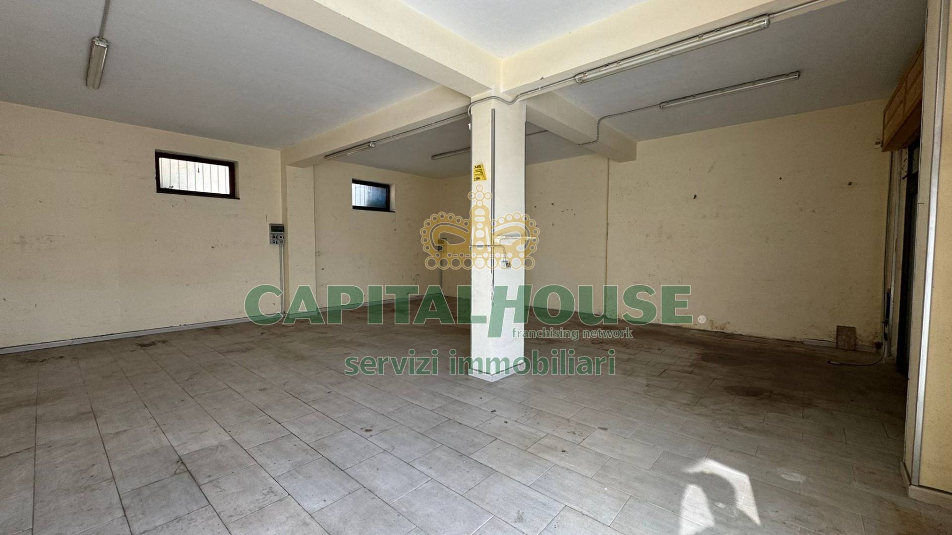 Commerciale in vendita a Mugnano del Cardinale