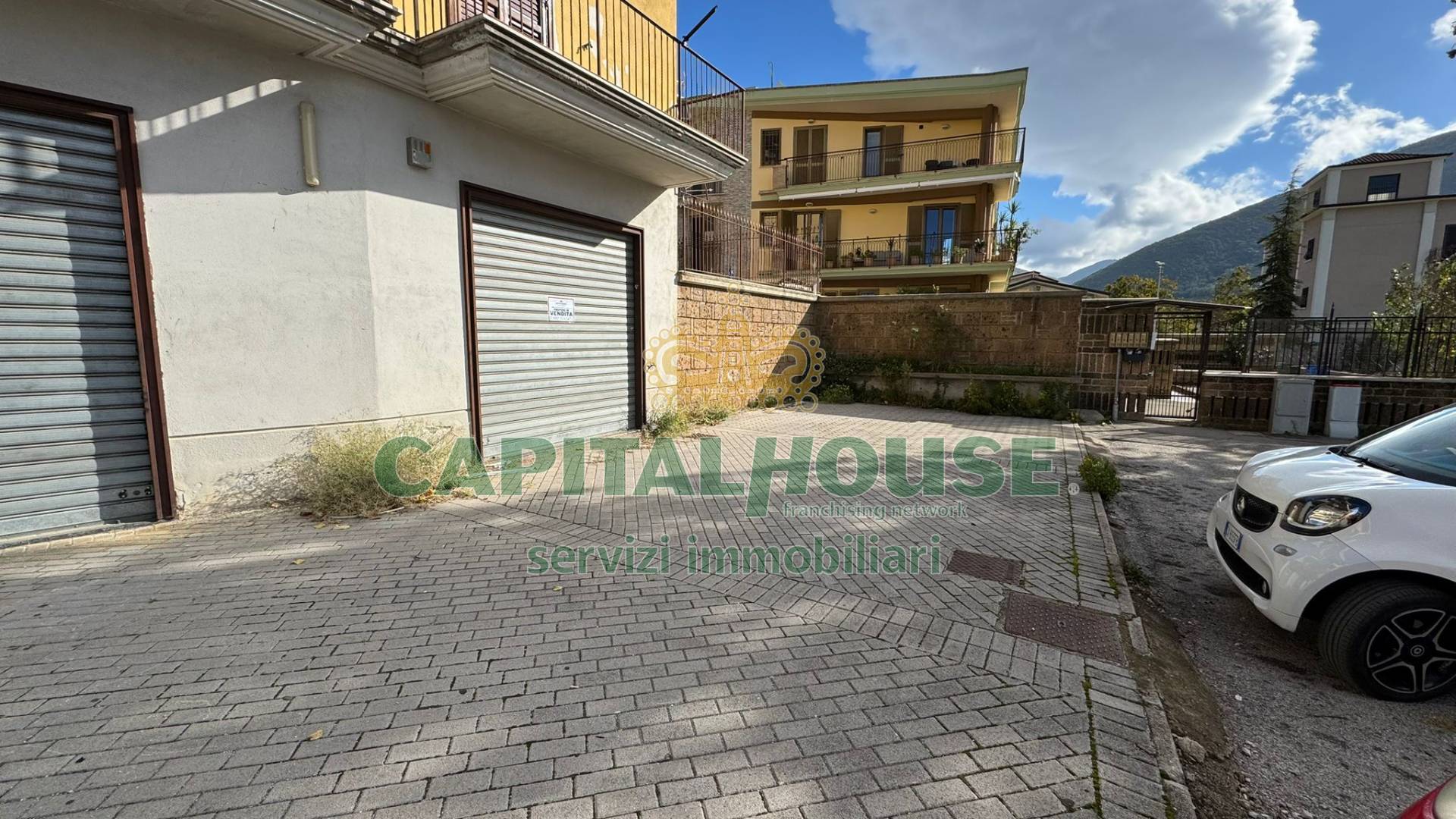 Commerciale in vendita a Mugnano del Cardinale