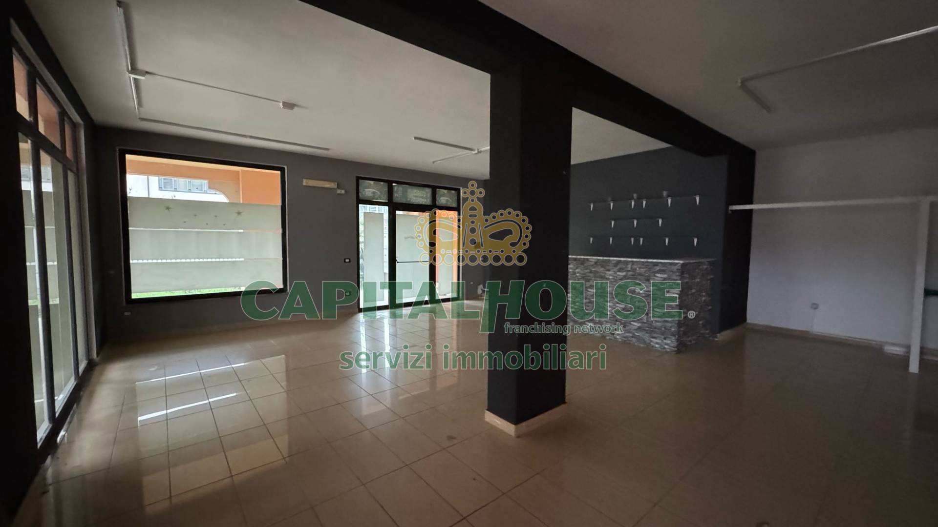 Commerciale in affitto a Mugnano del Cardinale