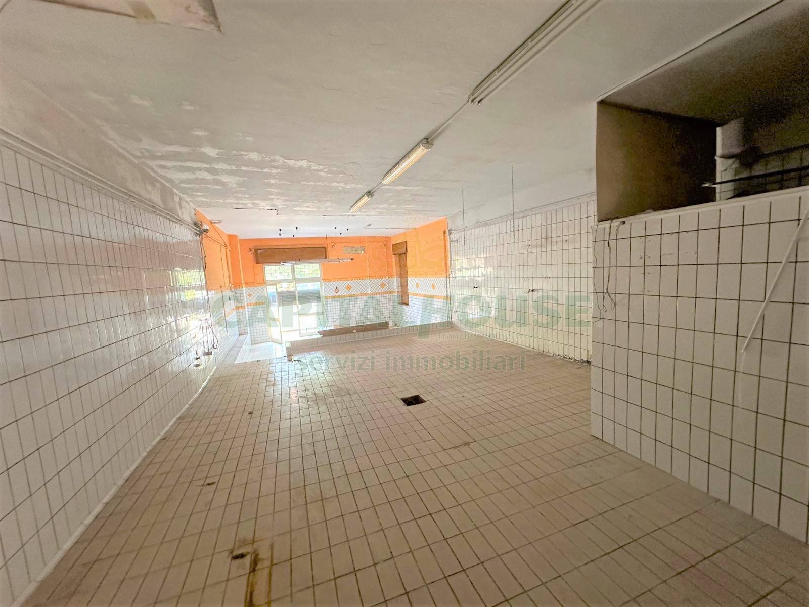 Commerciale in vendita a Baiano