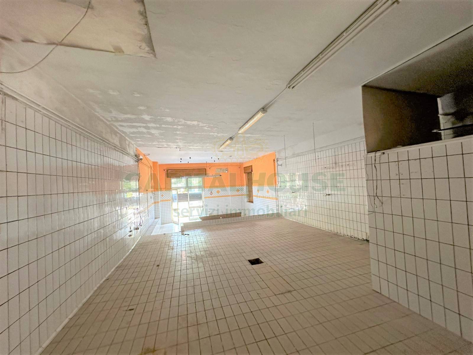 Commerciale in vendita a Baiano