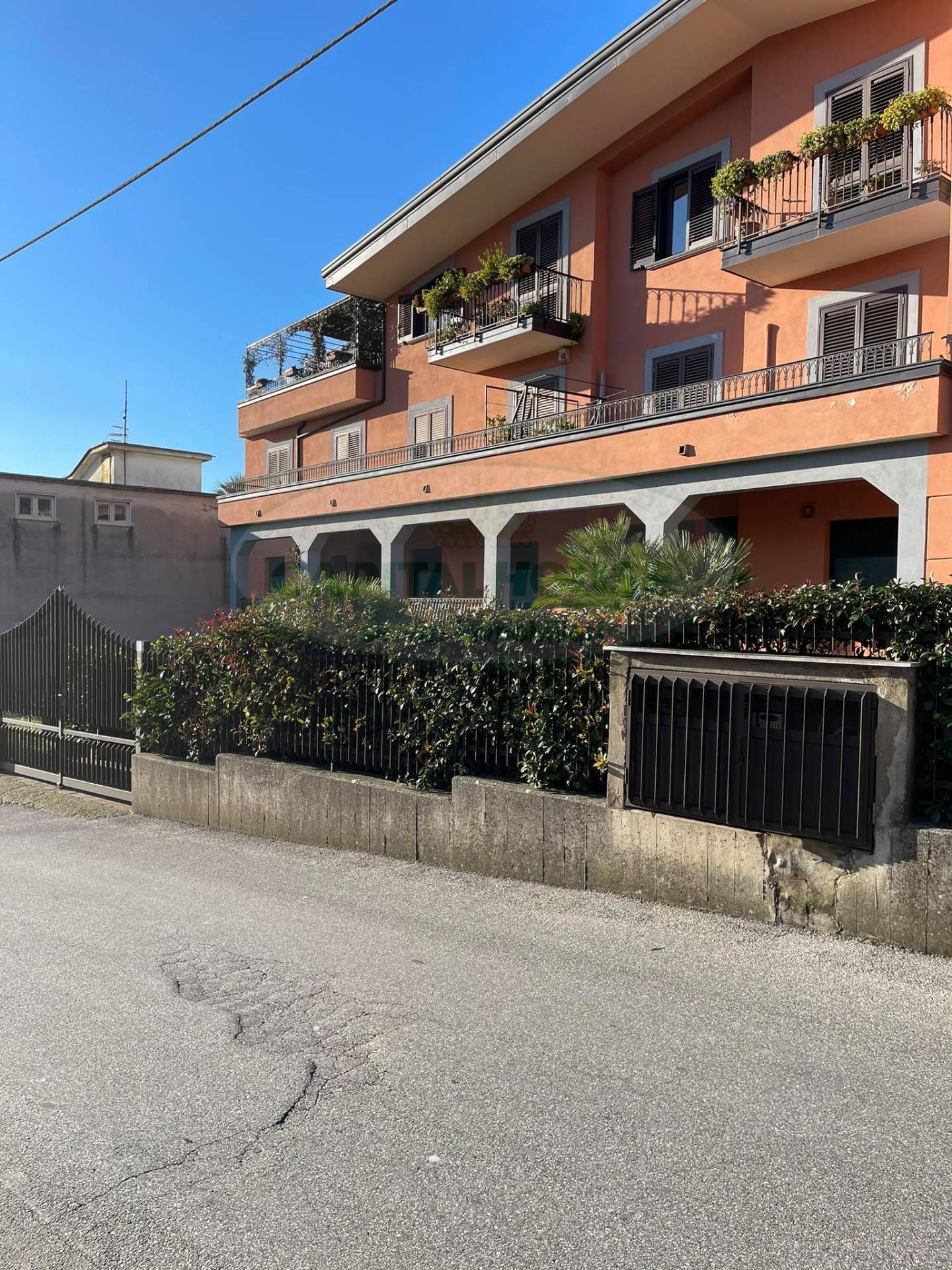 Commerciale in affitto a Avella