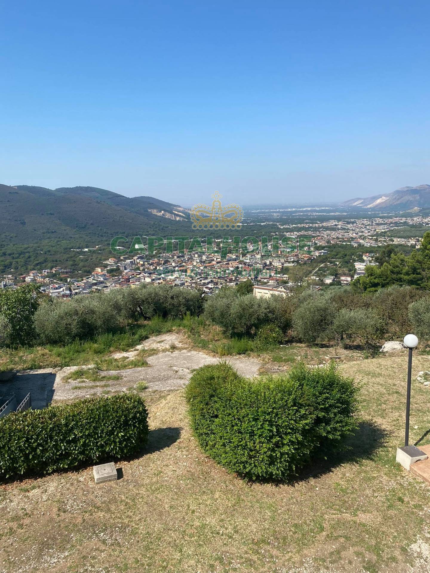 Commerciale in vendita a Mugnano del Cardinale