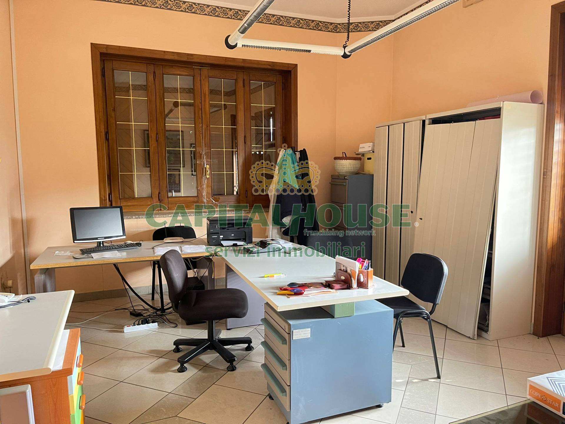 Commerciale in affitto a Avella