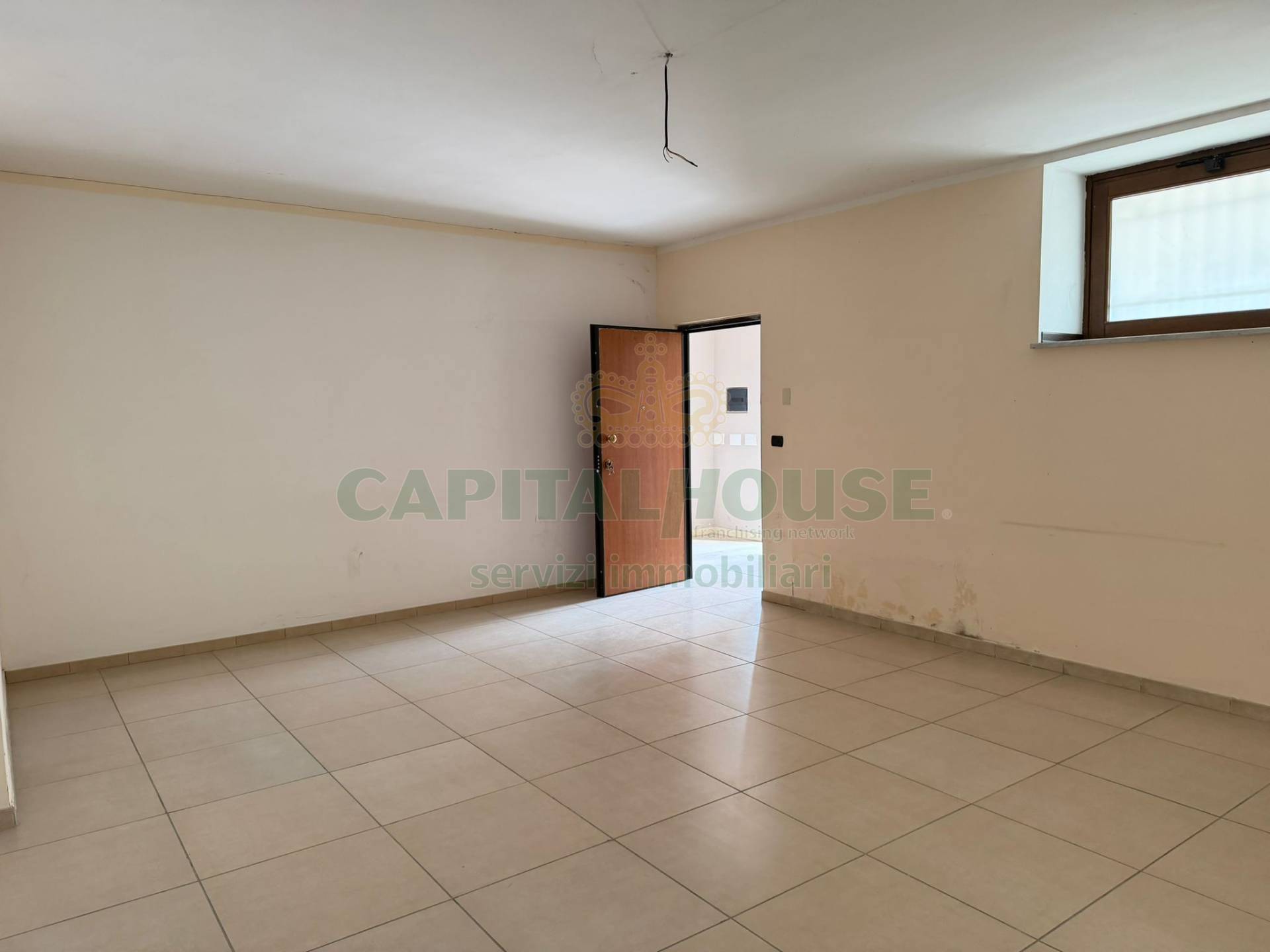 Commerciale in affitto a Sperone