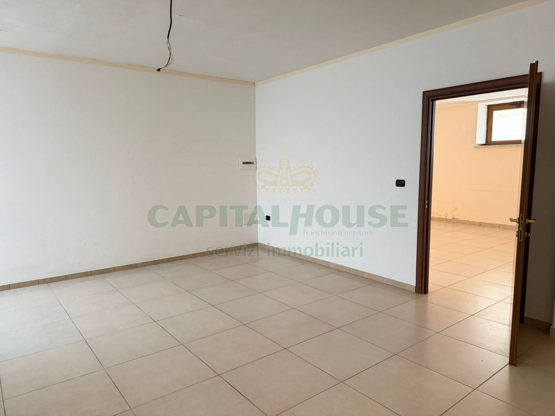 Commerciale in affitto a Sperone