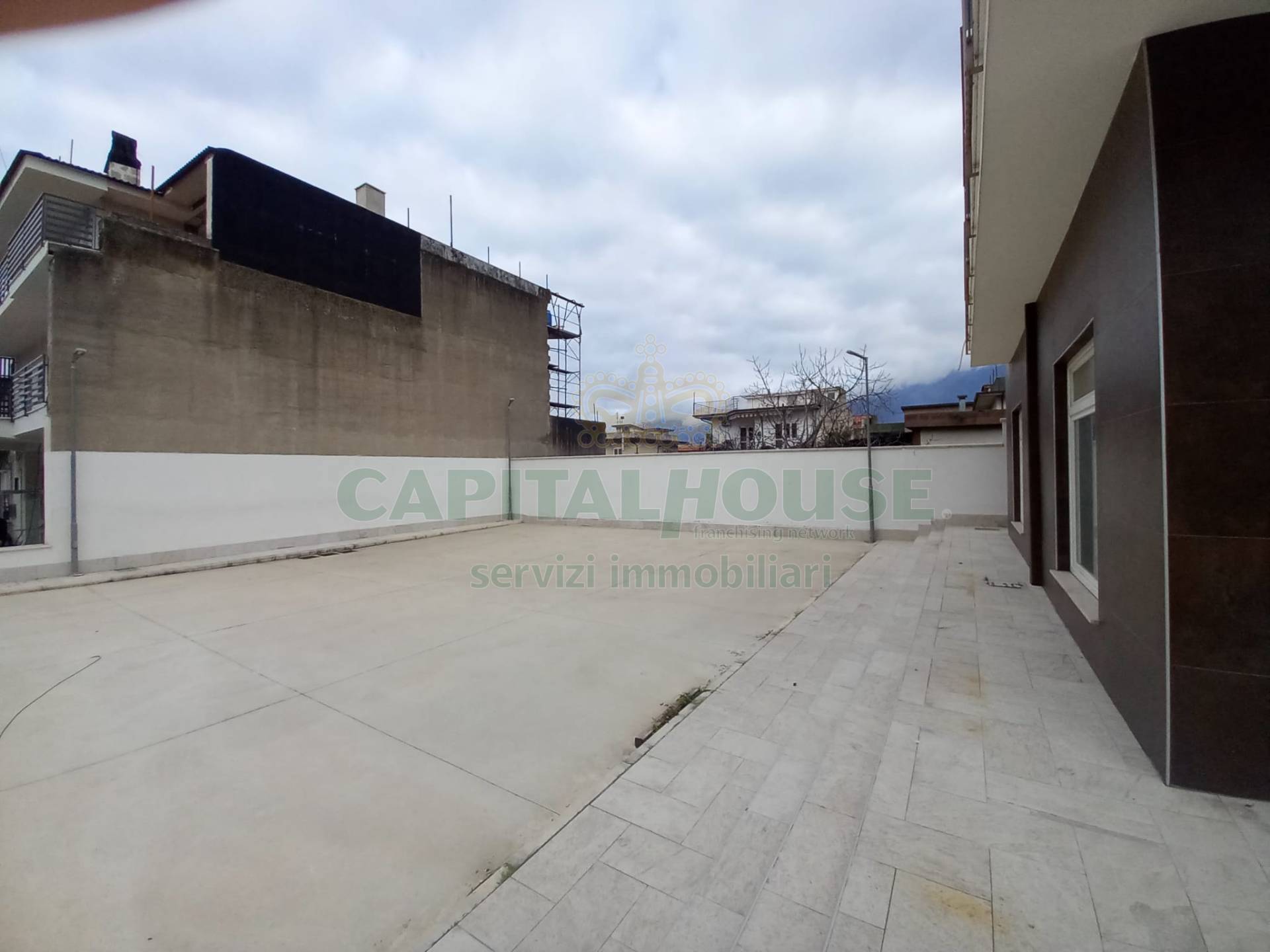 Commerciale in affitto a Baiano